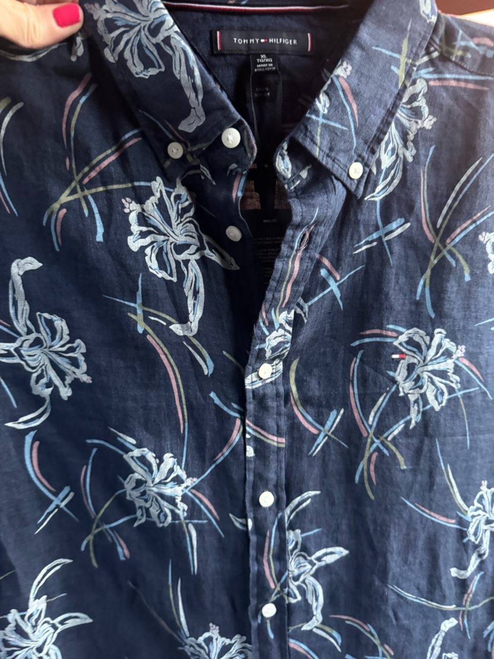 NWT Tommy Hilfiger Men’s short-sleeve linen shirt blue tropical floral pattern